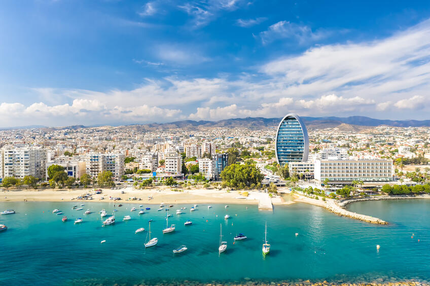 Destinácia, ktorá vás očarí: Cyprus ako ho nepoznáte. Most lásky a Afroditin kameň