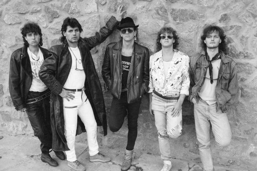 Otto Weiter kedysi pôsobil v kapele Makar Čudra. 