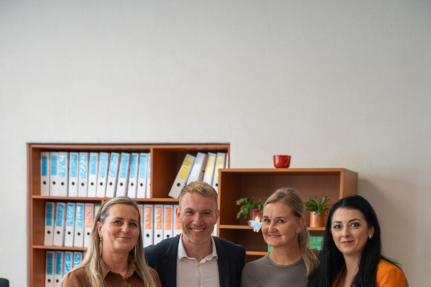 Za mesiac zarobia toľko, koľko Jurinovej dohodári kraja za tri dni