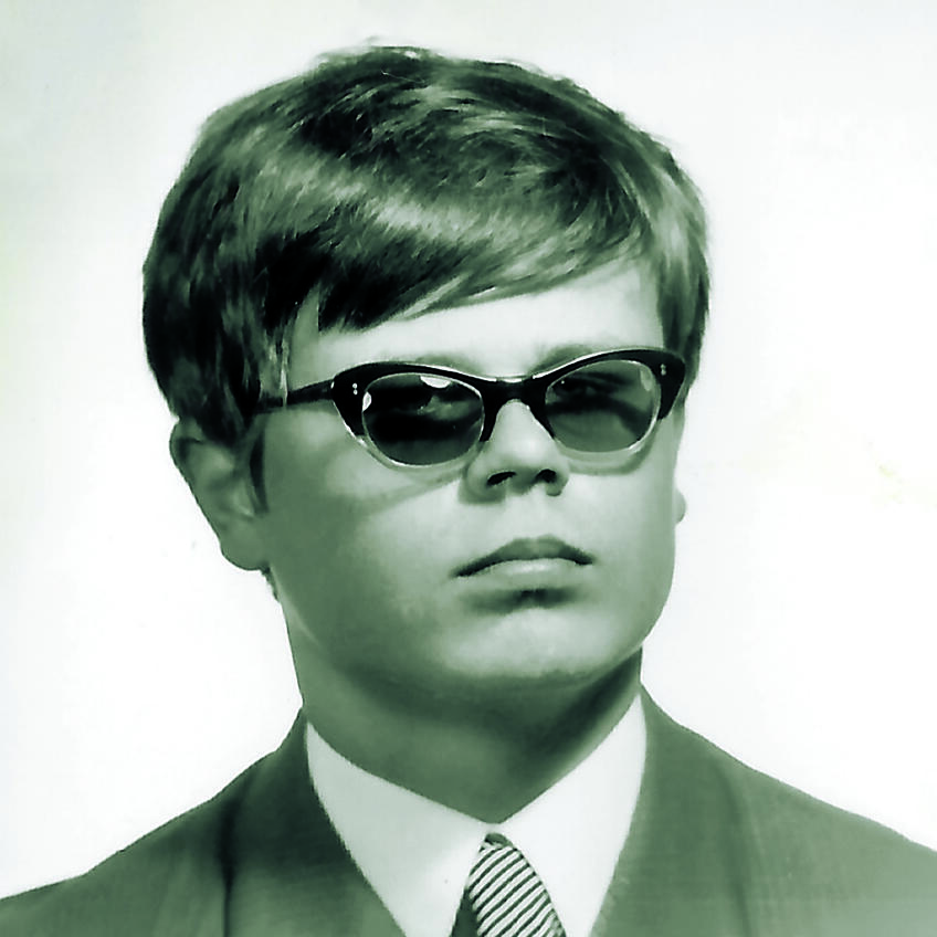 20 rokov od smrti hudobníka Mariána Kochanského († 50) zo skupiny Lojzo:  Volali ho Džeky