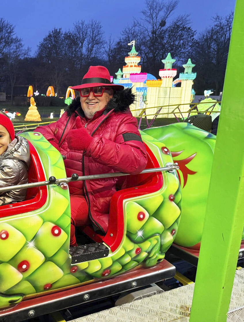 Odborník na krásu Jozef Oklamčák: Červená farba mi dodáva energiu