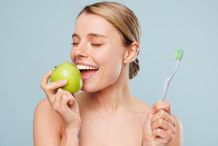 Jablko ako denný rituál aj v zime: 5 benefitov pre zdravie a krásu