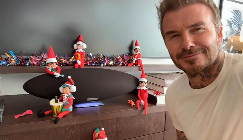 Slávni športovci pri vianočnom stromčeku: Kto prekvapil najkrajšou fotkou?