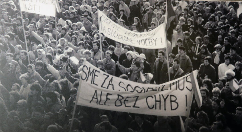 Spomienky nebohého novinára a publicistu Pavla Jacza († 66) na udalosti z Novembra 1989: Paľo, toto sa vysielať nebude!