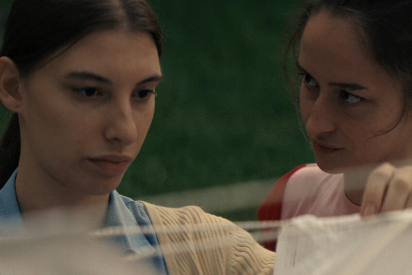 Tvorcovia zverejnili trailer fimu Prameň: Publikum si ho môže pozrieť práve v dňoch, kedy súťaží v Karlových Varoch