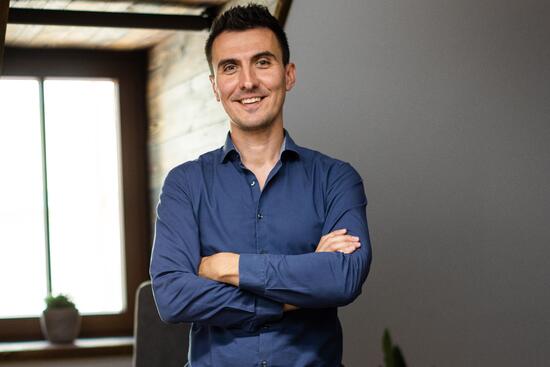 Gemológ Martin Mikuš a tajný svet drahých kameňov: Ako rozoznať pravý od falošného?