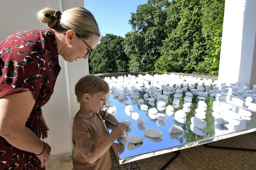 Architektka Zuzana Aufrichtová: Podporuje umenie a pozýva na výstavu StONE for ONE