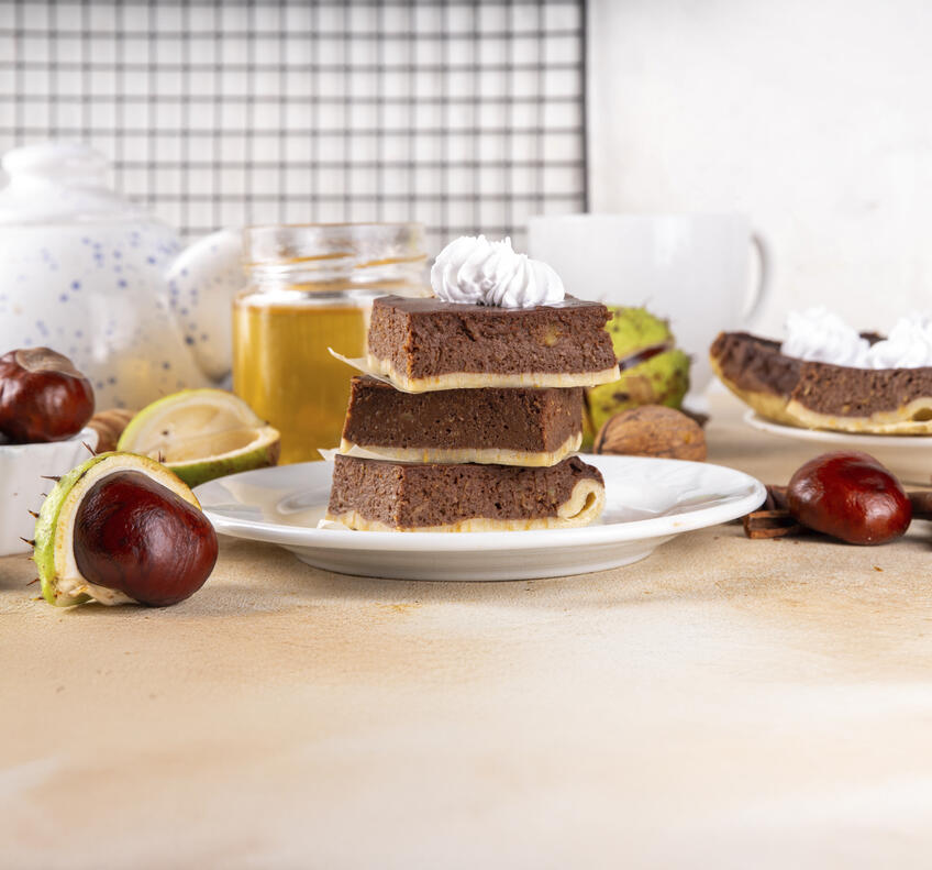 Gaštanový nepečený koláč