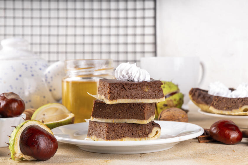 Gaštanový nepečený koláč