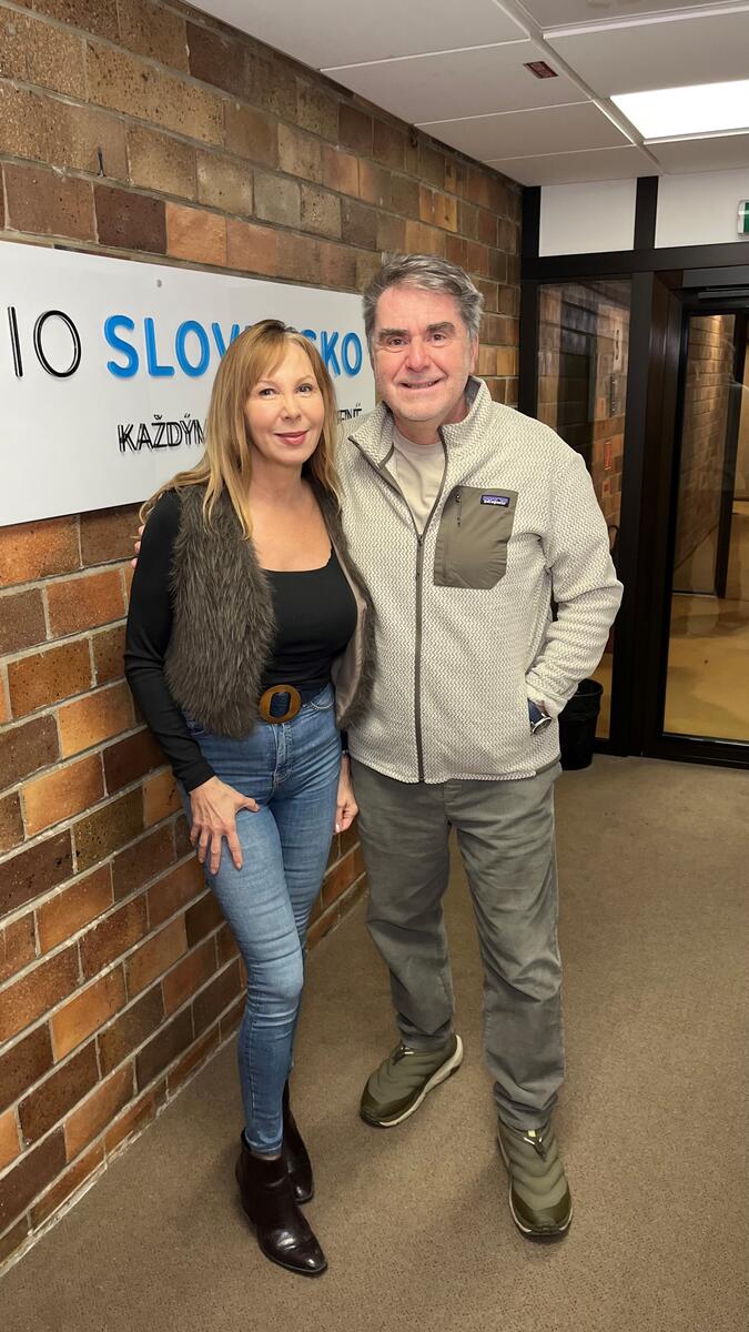 Nalaďte si Rádio Slovensko: Dalila šou Petry Bernasovskej každú nedeľu po 16:30