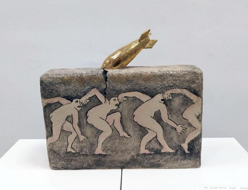 Pri návšteve Piešťan si nájdite čas na zaujímavú výstavu: Hlinené úsmevy Márie Banášovej