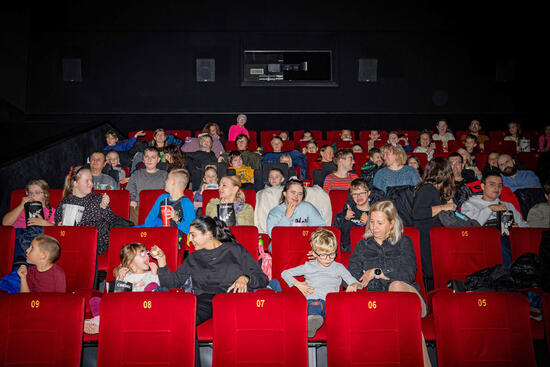 Kino sa otvára ľuďom s autizmom: Špeciálne projekcie po celom Slovensku!