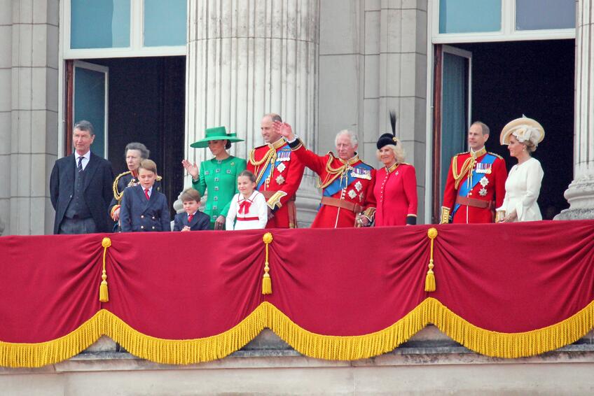 Briti majú o jedného princa menej: Škandál v kráľovskej rodine