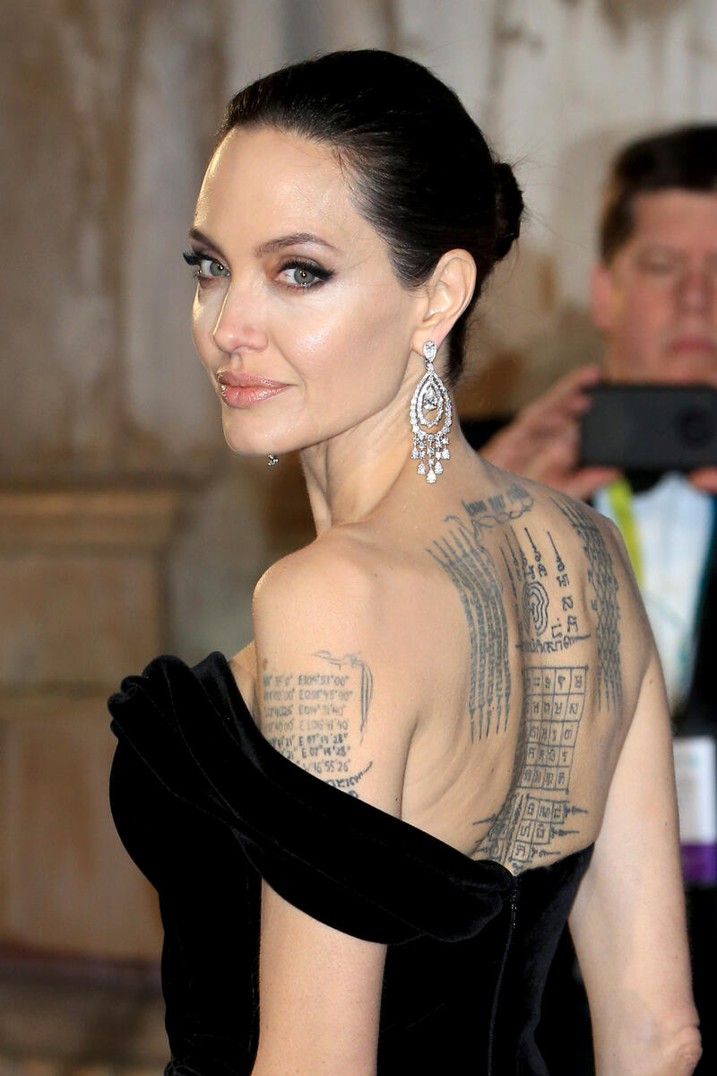 Herečka Angelina Jolie má na krku 50-tku!