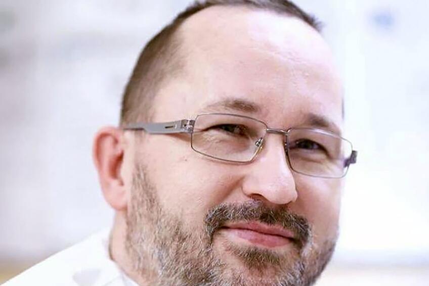 Štefan Babej z Národného ústavu srdcových a cievnych chorôb: Mylne ma volajú zdravotný brat,  ale som zdravotná sestra