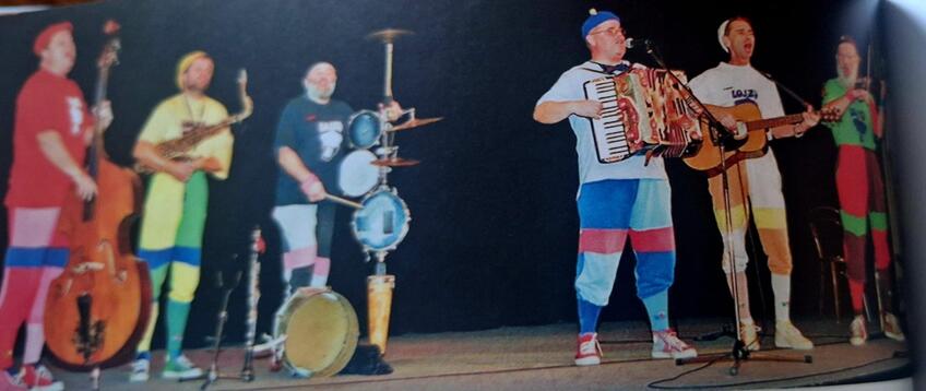 20 rokov od smrti hudobníka Mariána Kochanského († 50) zo skupiny Lojzo:  Volali ho Džeky