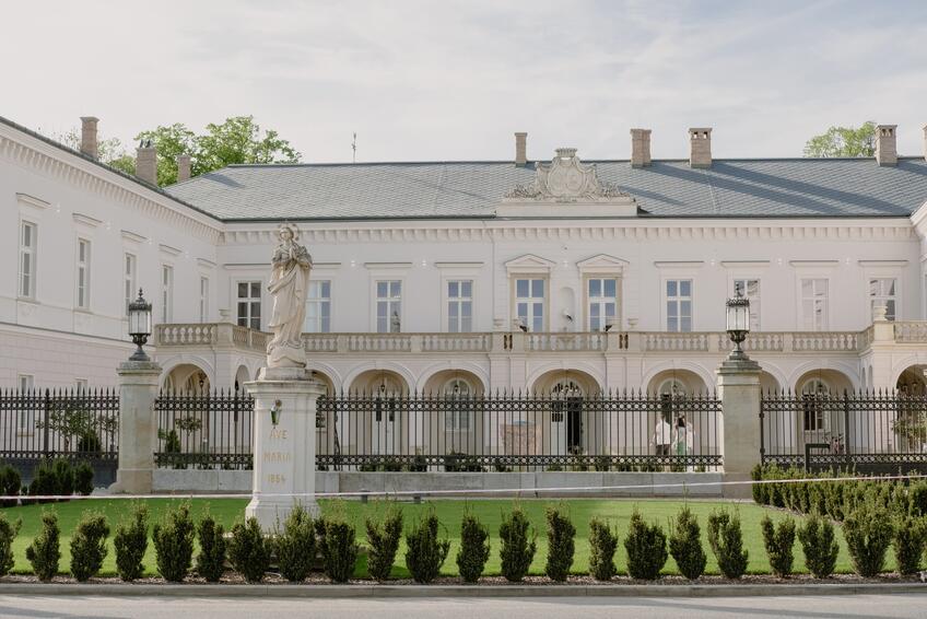 Prehliadky obce Voderady aj na jeseň: Návštevníci spoznajú kaštieľ, park aj príbeh uhorskej šľachty 
