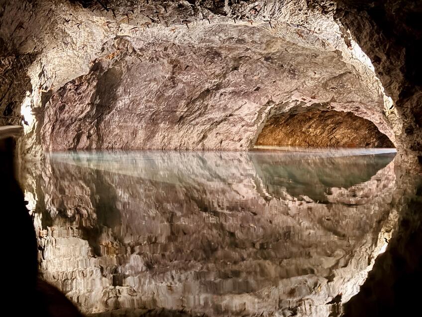 Skrytý zázrak neďaleko Viedne: Seegrotte vás ohromí svojou krásou