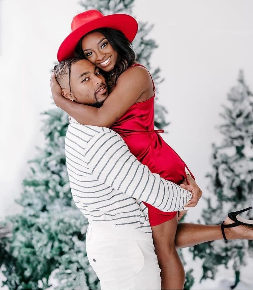 Slávni športovci pri vianočnom stromčeku: Kto prekvapil najkrajšou fotkou?