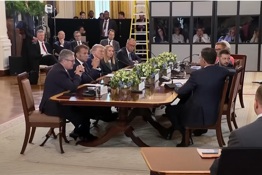  DISKUSIA S PREZIDENTOM TRUMPOM: Okrem prezidenta Zelenského prišli do USA rokovať o bezpečnosti Európy a Ukrajiny aj viacerí predstavitelia EÚ a európskych krajín.