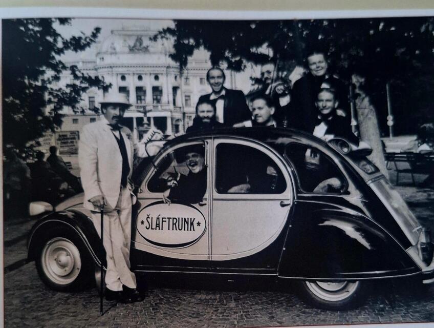 20 rokov od smrti hudobníka Mariána Kochanského († 50) zo skupiny Lojzo:  Volali ho Džeky