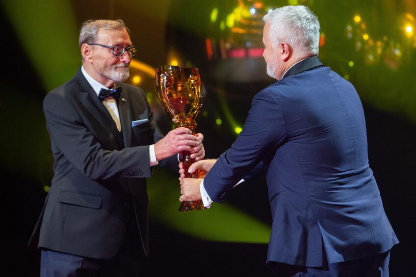 LADISLAV FREJ: Cena Thálie za celoživotné majstrovstvo v oblasti činohra.