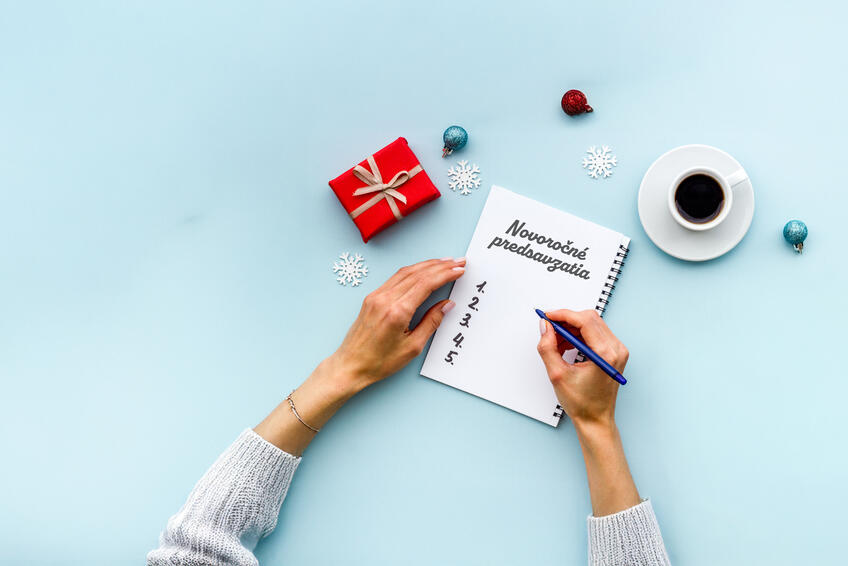 ZOZNAM AKO POMOCNÍK: Ak neviete, čo presne do zoznamu predsavzatí uviesť, spravte si malú rekapituláciu úspechov a neúspechov roku 2025.