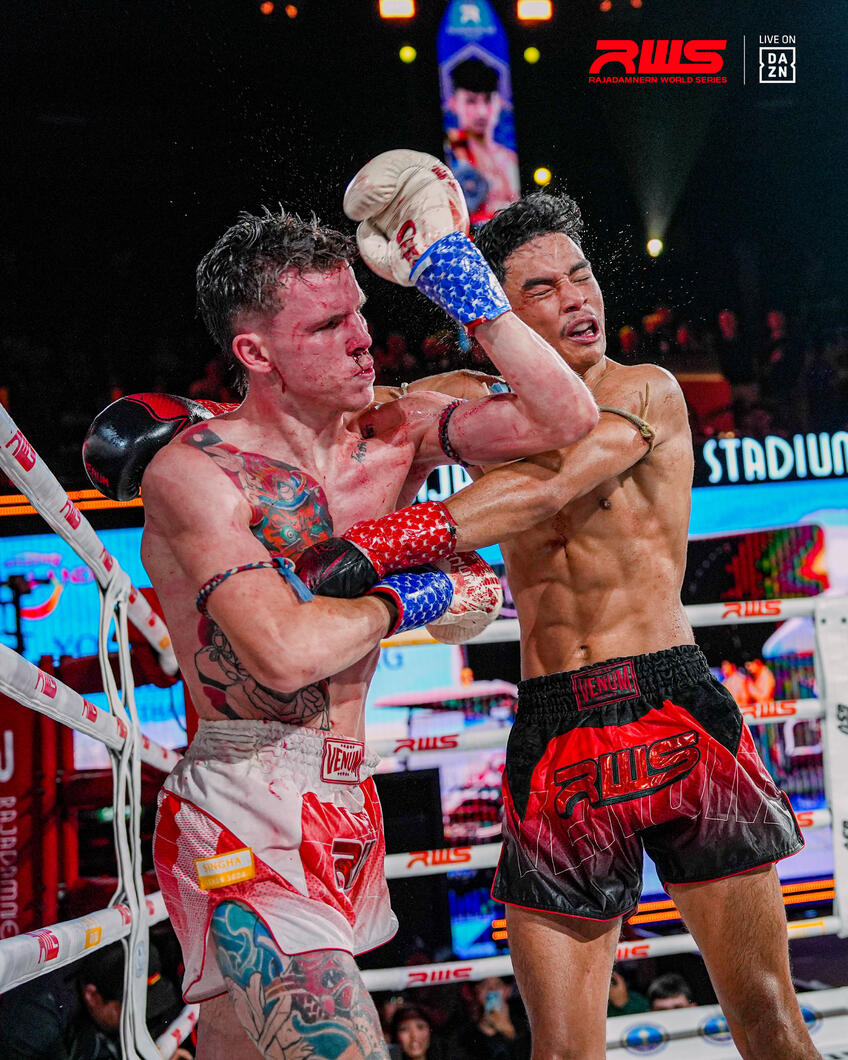 Jozef Molnár získal titul na legendárnom Rajadamnern Stadium v Bangkoku: Slovák prepísal históriu Muay Thai!