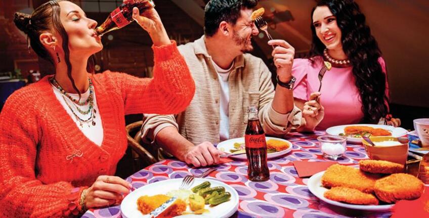 Coca–Cola a vyprážaný syr: Keď sa klasika stretne s ikonou