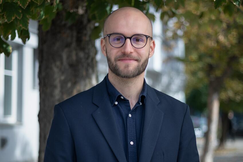 PSYCHOLÓG MICHAL BOŽÍK: „Dokonalý obraz, ktorý deťom dávajú sociálne siete, môže priamo poškodzovať ich sebavedomie.