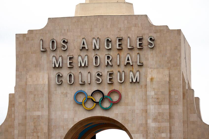  ŠTADIÓN: Los Angeles Memorial  Coliseum bude centrom hier.