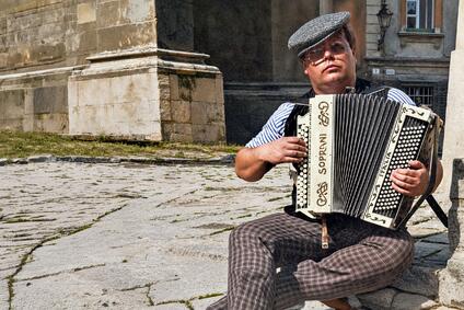 Dnes si pripomíname 20 rokov od smrti hudobníka Mariána Kochanského († 50) zo skupiny Lojzo.