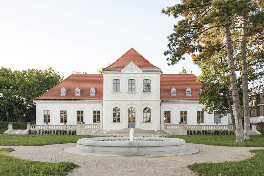 Prekvapenie po rokoch chátrania: Emmerova vila sa dočkala obnovy!