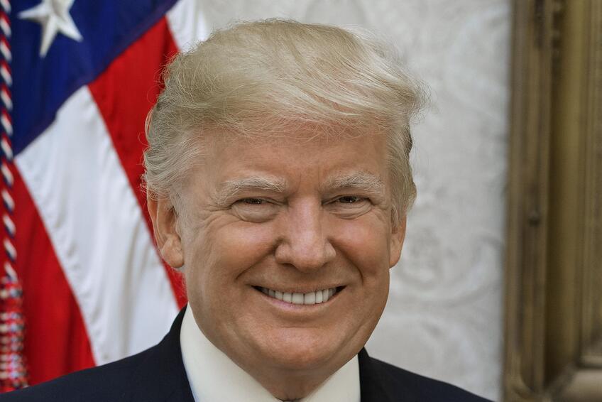Donald Trump si po svojom prejave, kde sa vyhlásil za víťaza prezidentských volieb od radosti aj zatancoval.