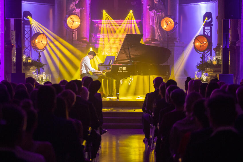 Jeho projekt Piano Gala Show sa vypredal dva mesiace pred termínom.