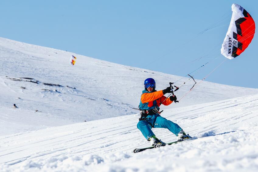 SNOWKITIG: Netradičný zimný šport.