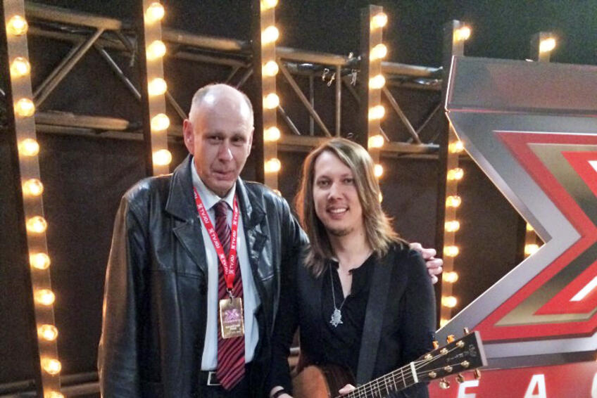 Hudobný skladateľ a muzikant Pavel Šindler so spevákom Petrom Cmoríkom