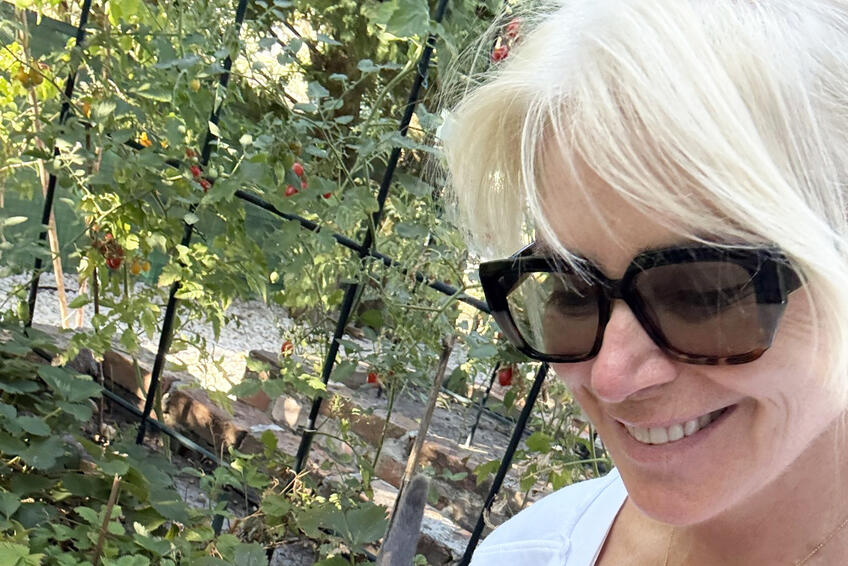 Chvíľa pohody: Zuzana rada  relaxuje na terase svojho domu.