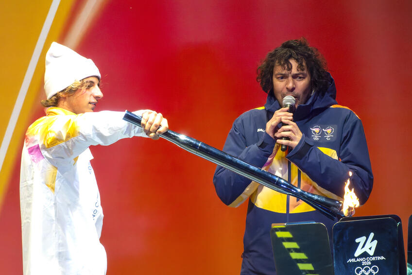 Olympijský oheň je symbolom hier. 