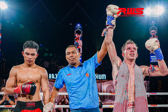 Jozef Molnár získal titul na legendárnom Rajadamnern Stadium v Bangkoku: Slovák prepísal históriu Muay Thai!