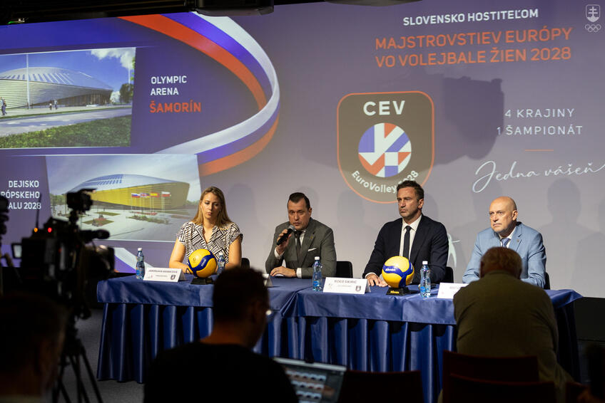 Deväť rokov po šampionáte v roku 2019 Slovensko opäť privíta európsku volejbalovú elitu. 