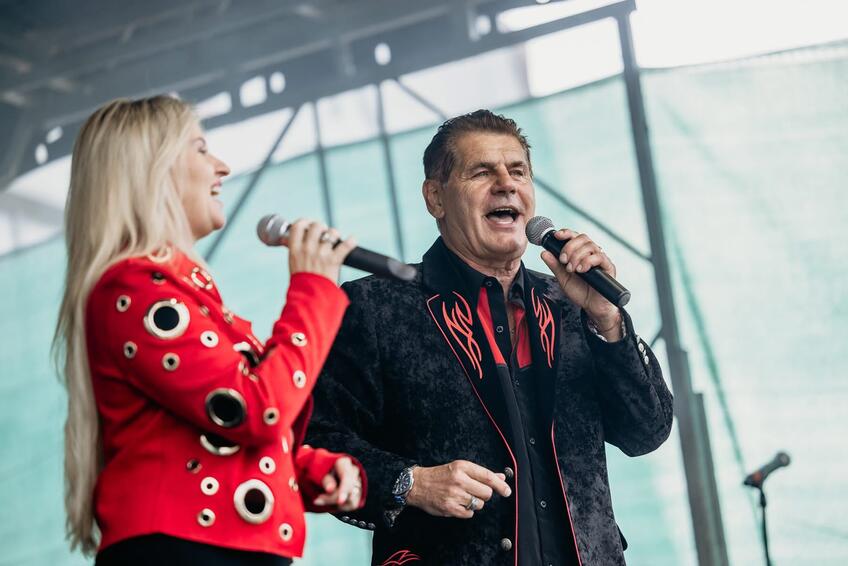 Spevák Otto Weiter (70) oslavuje vo veľkom štýle: Vymodlil si počasie!