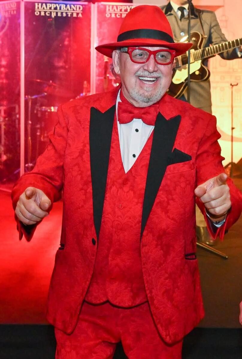 Odborník na krásu Jozef Oklamčák: Červená farba mi dodáva energiu