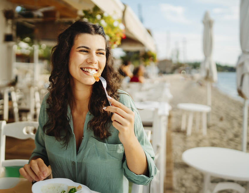 Ďalšia výhoda stredomorskej stravy: Lepšie zdravie ďasien, tvrdia britskí vedci