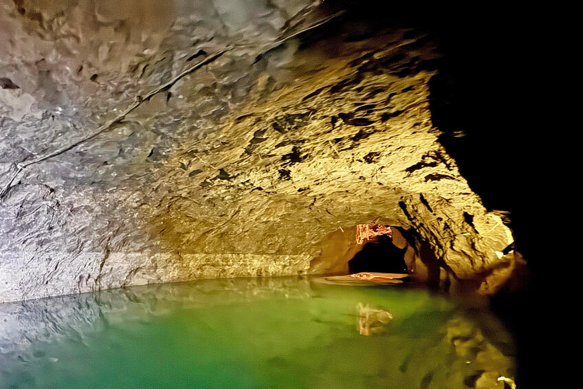 Skrytý zázrak neďaleko Viedne sa volá Seegrotte.