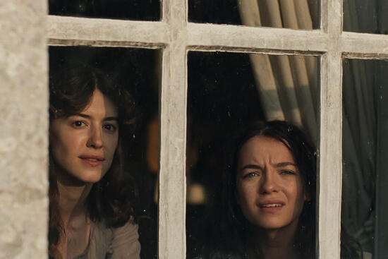 Do kín prichádza Rozum a cit: Nesmrteľný román  Jane Austenovej prvýkrát sfilmovala žena