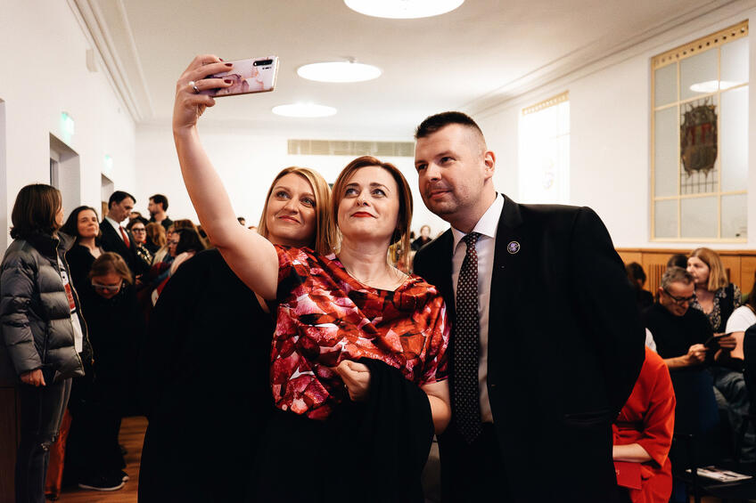 Nahliadnutie do sveta Hany Gregorovej