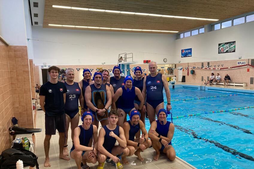 SLOVENSKÍ PODHLADINOVÍ RAGBISTI: Na šampionát idú v dobrej nálade a s rešpektom voči súperom.