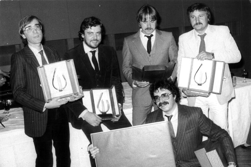 60 ROKOV NA SCÉNE: Za ten čas vybudoval zo svojho mena známu značku (na snímke hore zľava Miro Žbirka († 69), Boris Filan, Janko Lehotský a Kamil Peteraj).