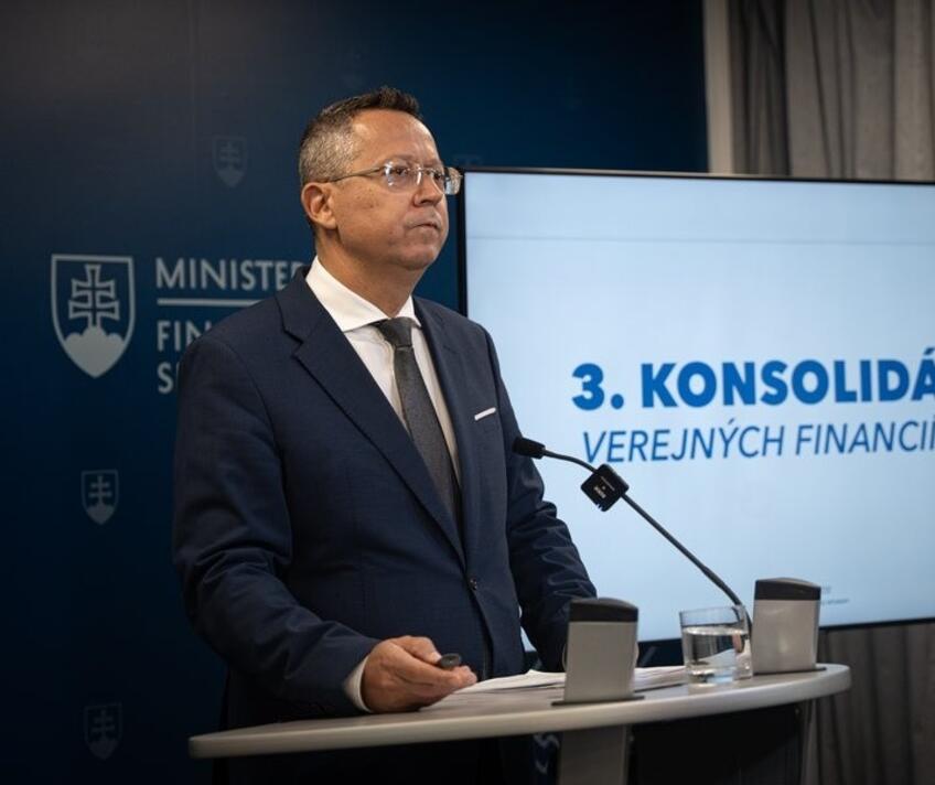 Konsolidácia Slovenska: Pracovať budeme aj cez sviatky